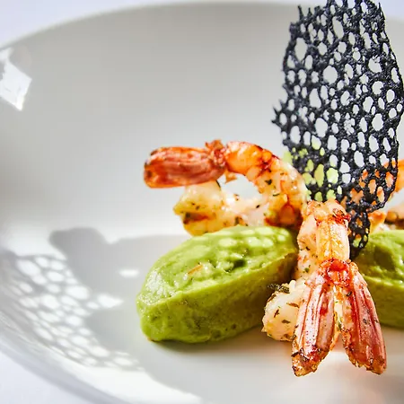 מלון Hyatt Regency 5*